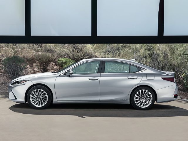 Second image of Lexus ES 300h