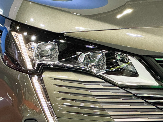 Second image of Peugeot 3008